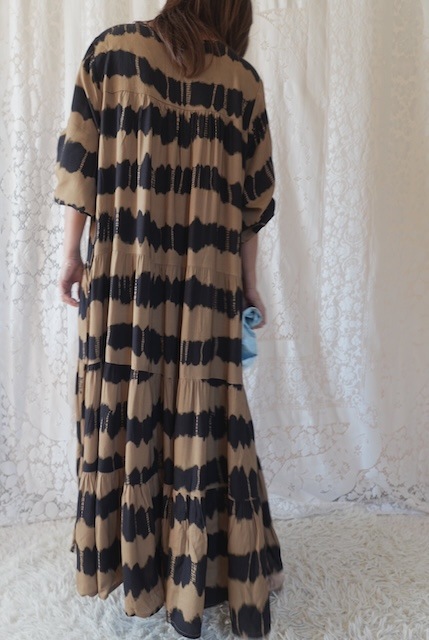 ＜select＞tie dye dress