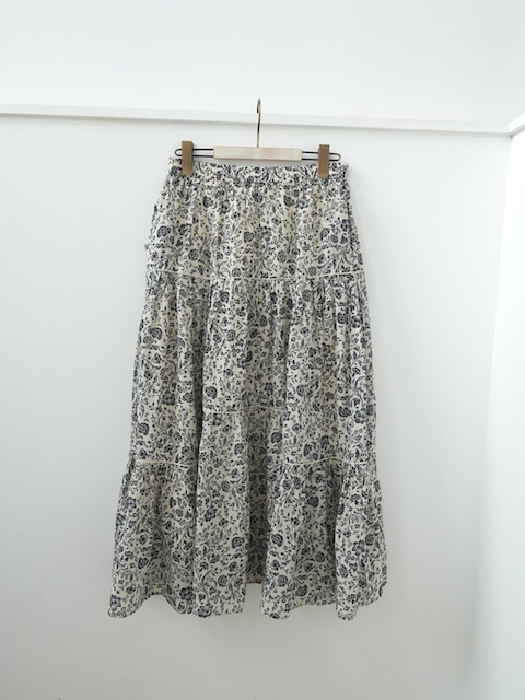 ＜select＞flowerprint skirt