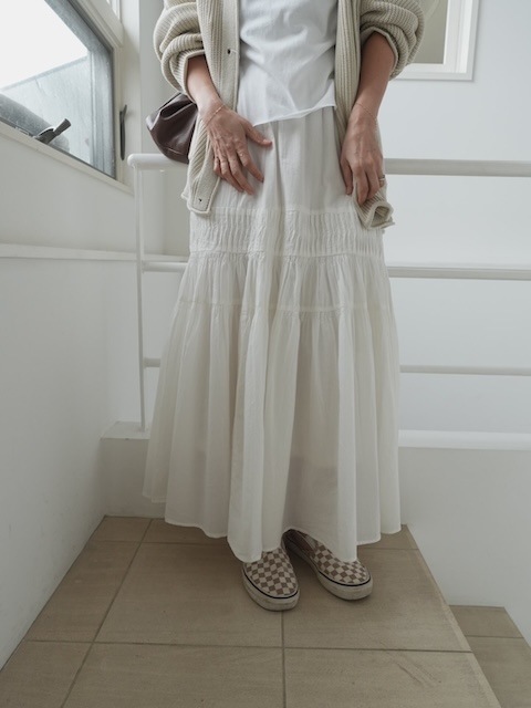 ＜select＞tuck gather skirt