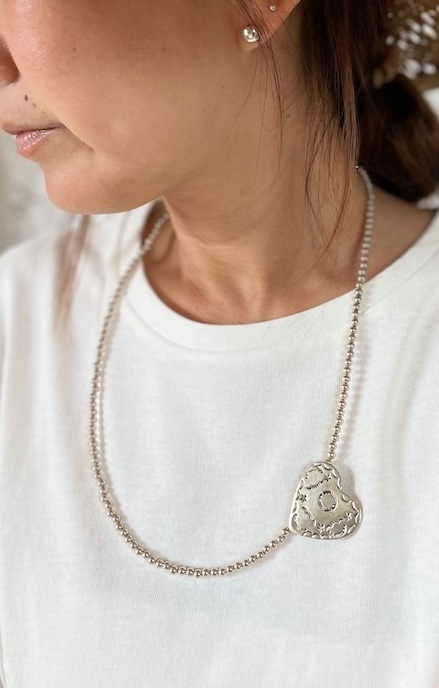 ＜Indian Jewelry＞stamp work heart silver brooch3