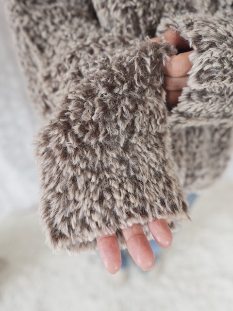 ＜select＞eco fur fluffy cardigan