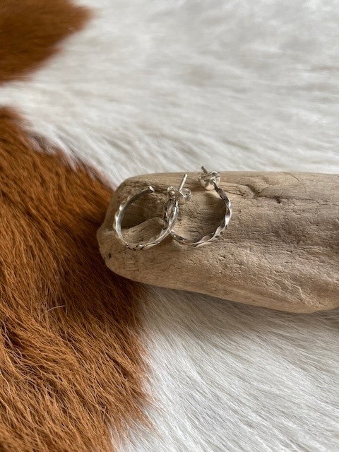 ＜Indian Jewelry＞navajo half hoop pierce