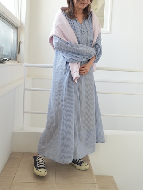 ＜select＞stripe gather dress