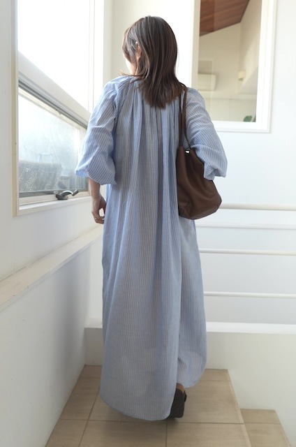 ＜select＞stripe gather dress