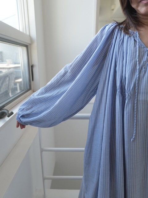 ＜select＞stripe gather dress