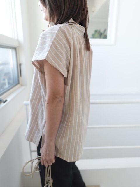 ＜select＞linen mix french sleeve blouse