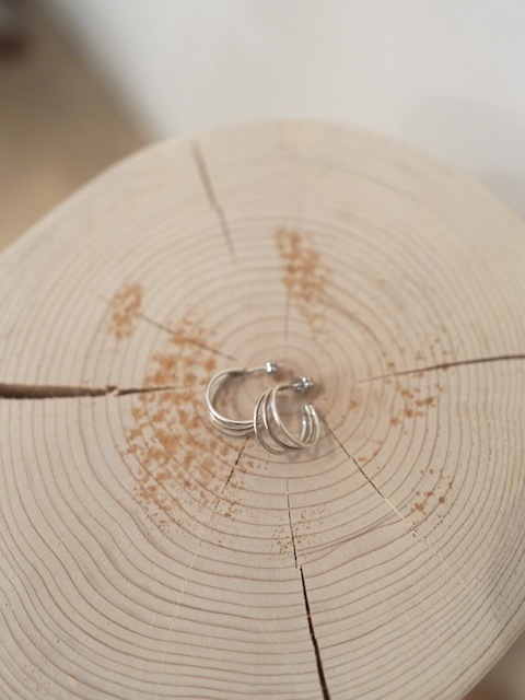 ＜Indian Jewelry＞three stranded half hoop pierce