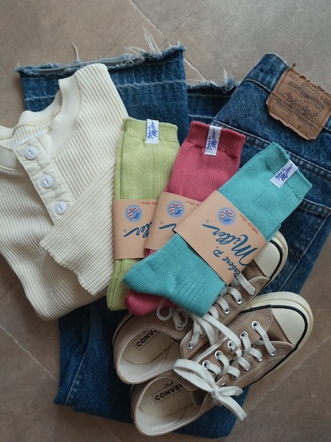 <select>crew socks
