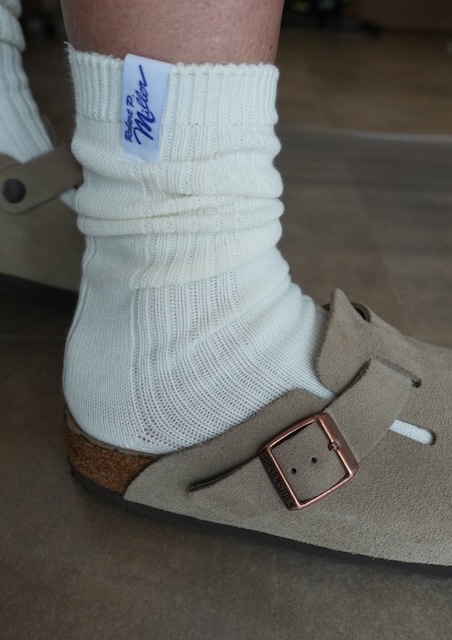 <select>crew socks