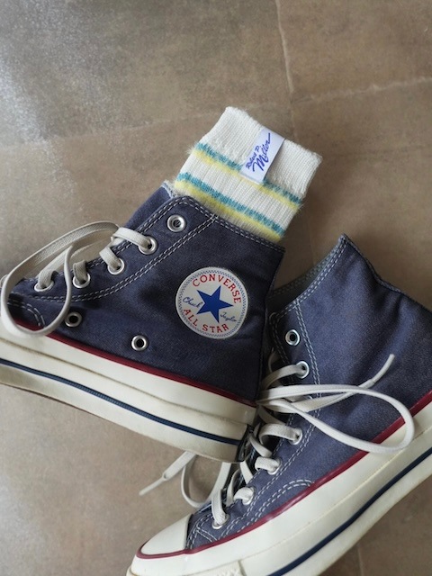 <select>shaggy border socks