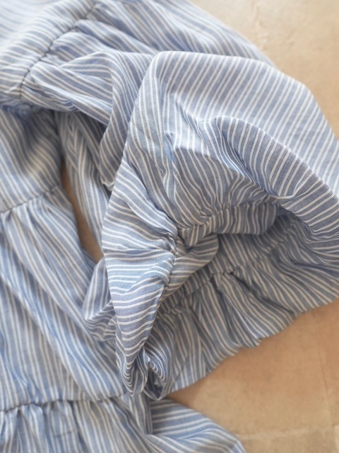 ＜select＞stripe gather blouse