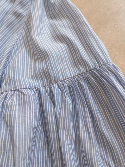＜select＞stripe gather blouse