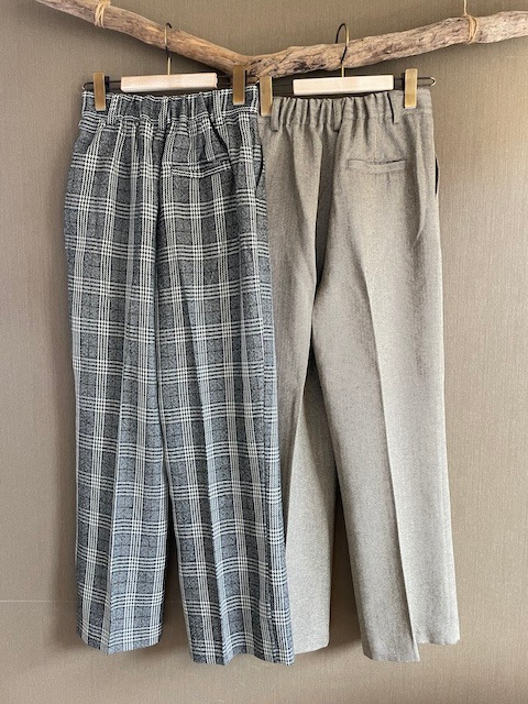 ＜GBLUE＞wool like center press pants