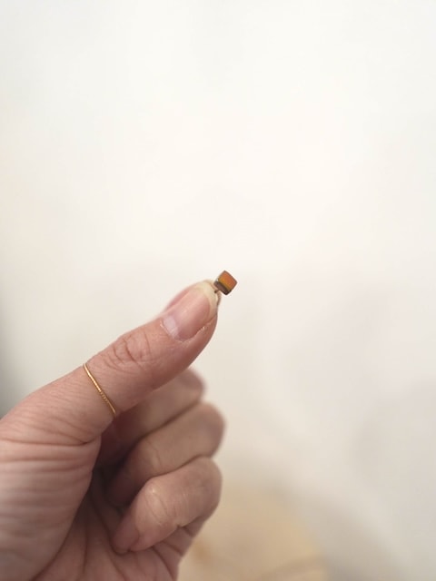 ＜Indian Jewelry＞oyster shell square pierce