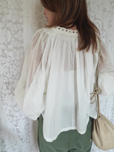 ＜select＞cotton lace blouse