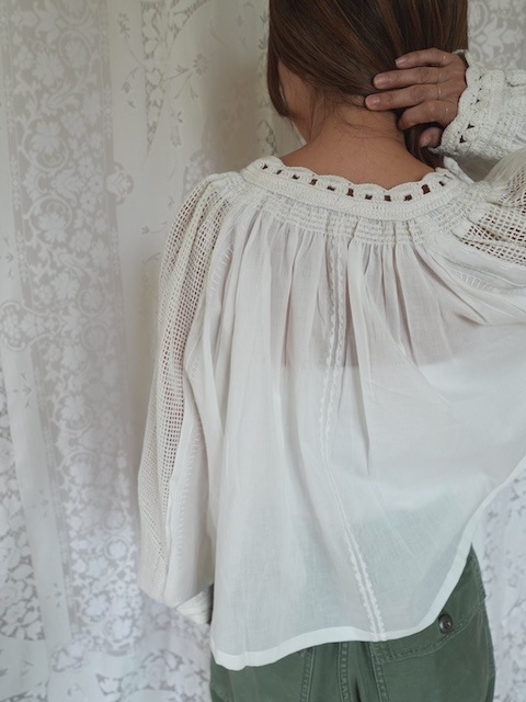＜select＞cotton lace blouse