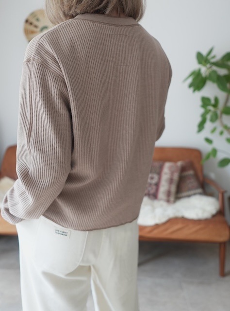 <select>botanical dye henley neck thermal