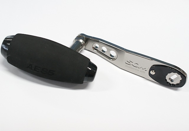 AE85/95A カスタムハンドル Lサイズ　スタジオオーシャンマーク スタジオオーシャンマーク/カスタムハンドル AE85/95Aa (L) | リール