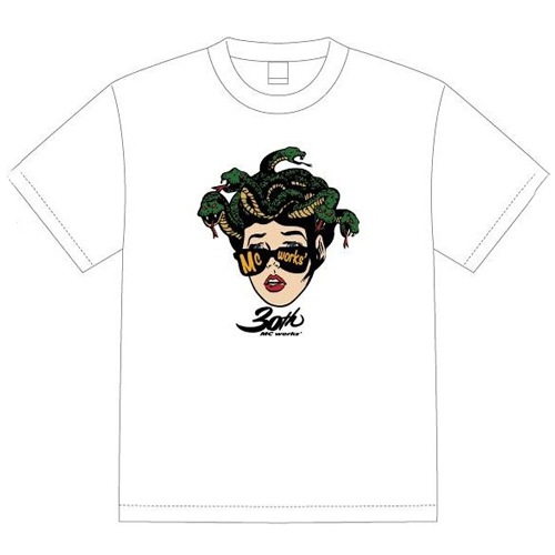 MC works'/SNAKE HEAD GIRL 30th SUMMER 30周年限定プリントTシャツ