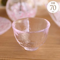御猪口 酒器 おしゃれ 日本製 桜咲く 春のさくら盃 大 耐熱ガラス  国産ガラス かわいい 和風 津軽びいどろ 青森 ピンク|日本酒・焼酎用|酒器・お酒