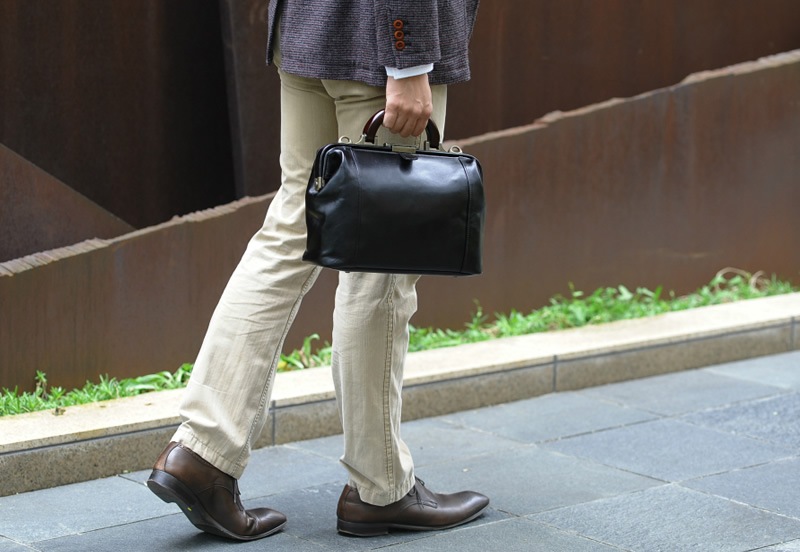 良品 2072 Le chapiteau ダレスバッグ 2way 三つマチ 黒 良品 2072 Le chapiteau ダレスバッグ 2way 三つマチ 黒
