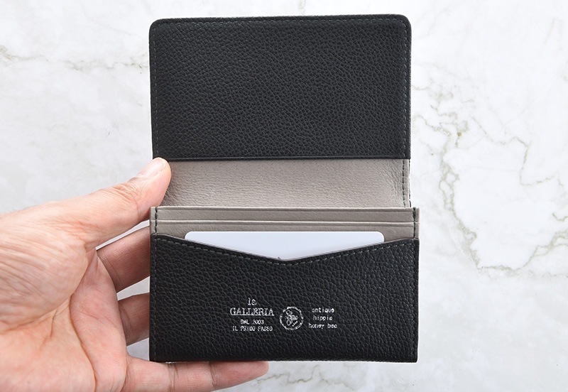 青木鞄 la GALLERIA GENERICO ササマチ 名刺入れ  カードケース 本革 おしゃれ カード入れ シンプル レザー ビジネス 社会人 プレゼント  【送料無料】 青木鞄 la GALLERIA GENERICO ササマチ 名刺入れ カードケース本革