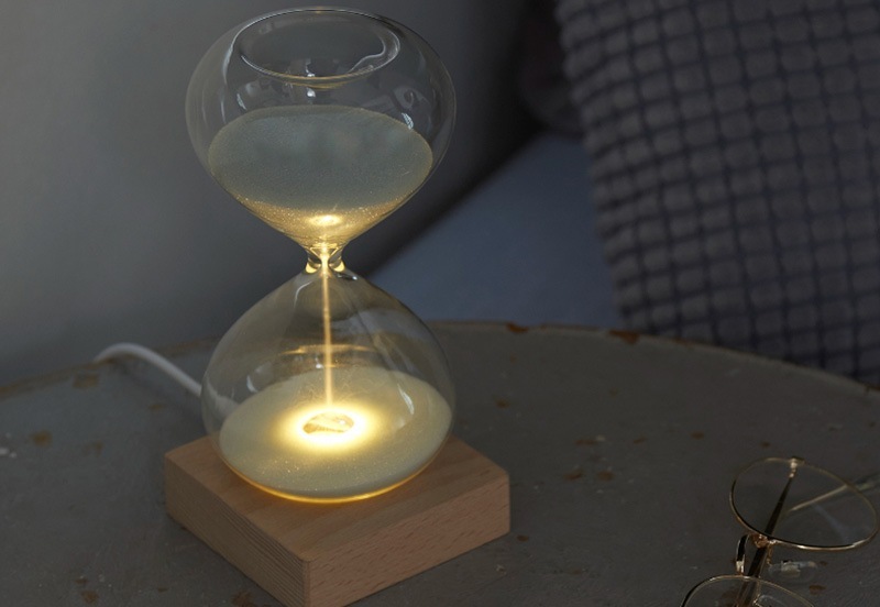 砂時計インテリアランプ - 15分で穏やかな眠りへ誘う インテリア おしゃれ ライト 砂時計 15分 間接照明 寝室