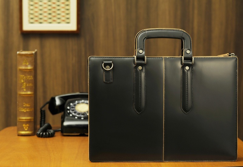 青木鞄 COMPLEX GARDEN ガラス牛革 薄マチブリーフケース 枯淡