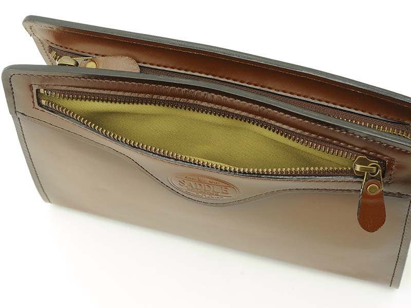 SADDLE シャドー牛革セカンドバッグ チョコ メンズ セカンドバッグ 本