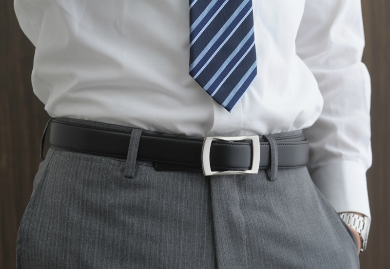 WINS FACTORY 無段階 調整 フリコ ビジネスベルト 3cm幅  ビジネス ブランド 男性 革 スーツ シンプル 日本製 おしゃれ フリーサイズ ギフト おすすめ プレゼント ラッピング  【送料無料】 WINS FACTORY 無段階 調整 フリコ ビジネスベルト 3cm幅 ビジネス