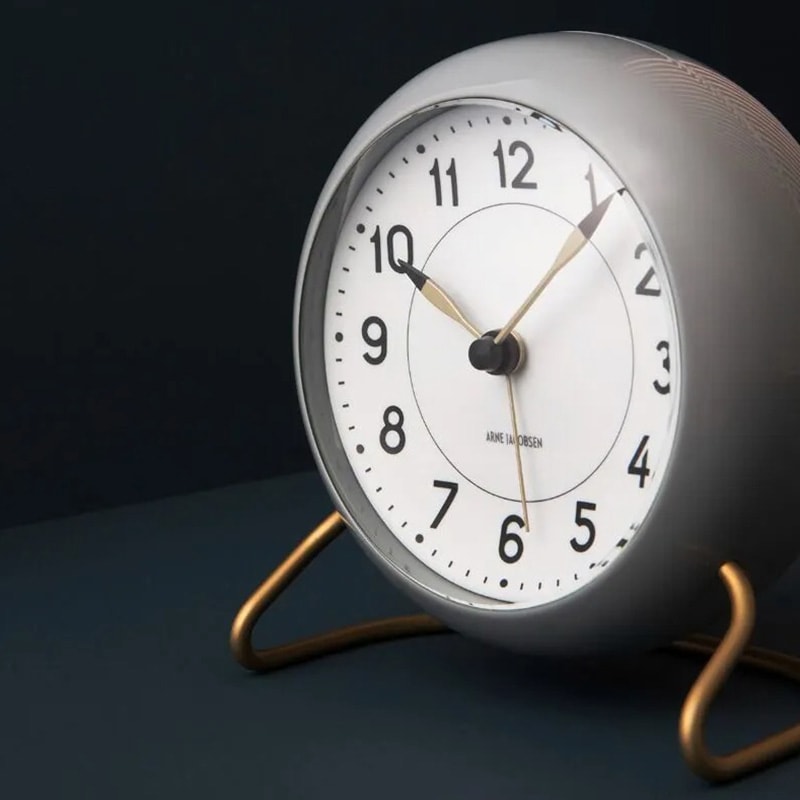 ARNE JACOBSEN/アルネ ヤコブセン 時計 アラーム ARNE JACOBSEN アルネヤコブセン TABLE CLOCK CITY HALL シティ