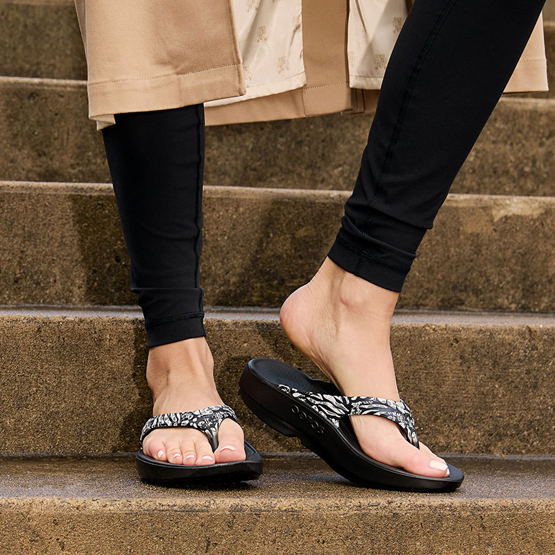 ե/OOFOS OOlala Limitedʥߥƥåɡ ꥫХ꡼