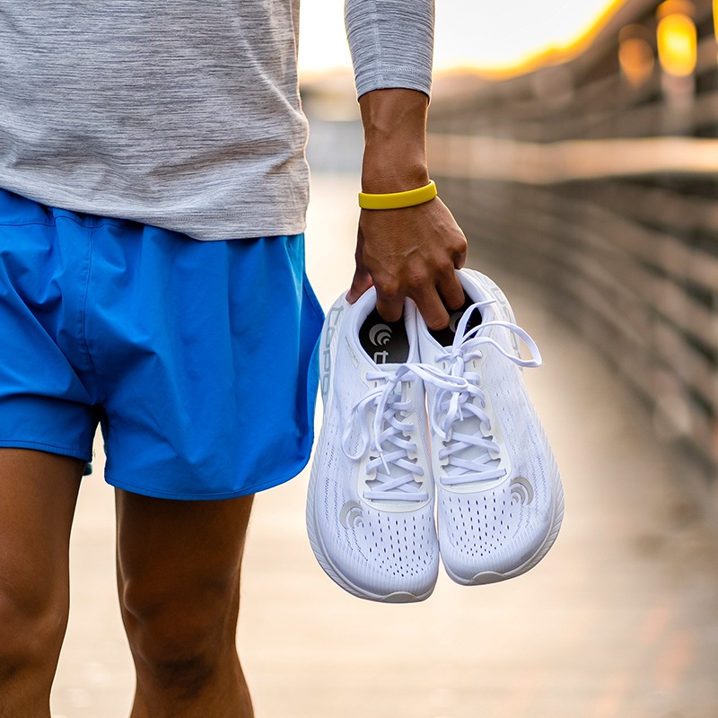 30%OFFۥȥݥƥå/Topo Athletic SPECTERʥڥ˥ ˥󥰥塼ʡԲġ