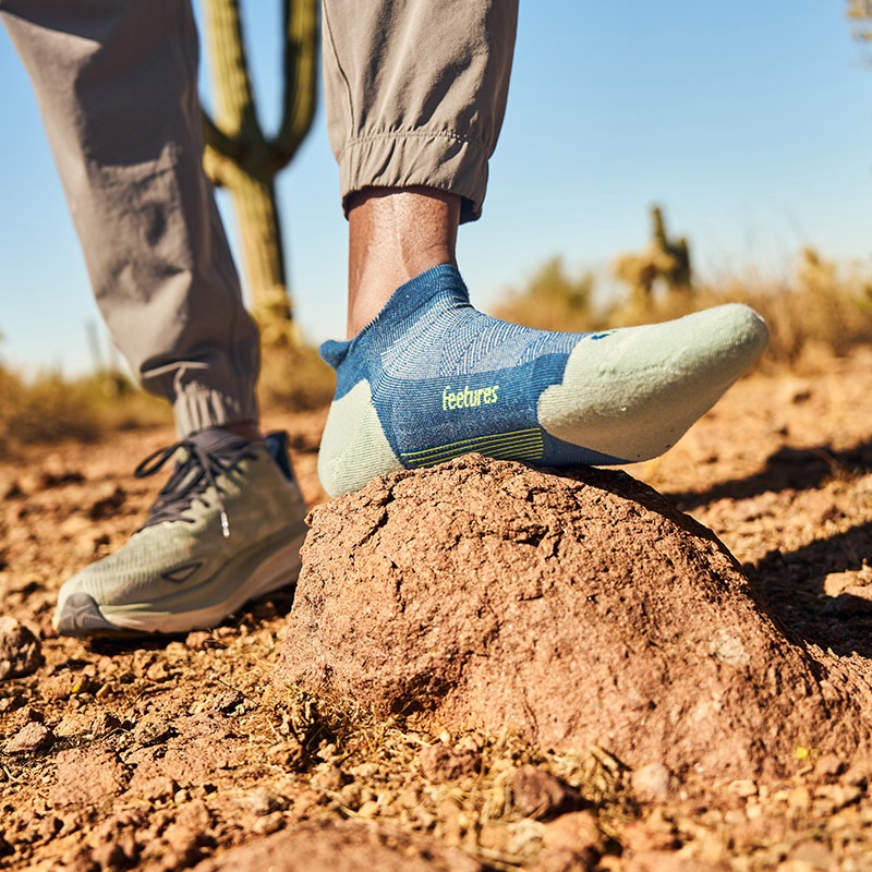 �ե������㡼��/Feetures ELITE MAX CUSHION NO SHOW TAB ���˥󥰥��å���