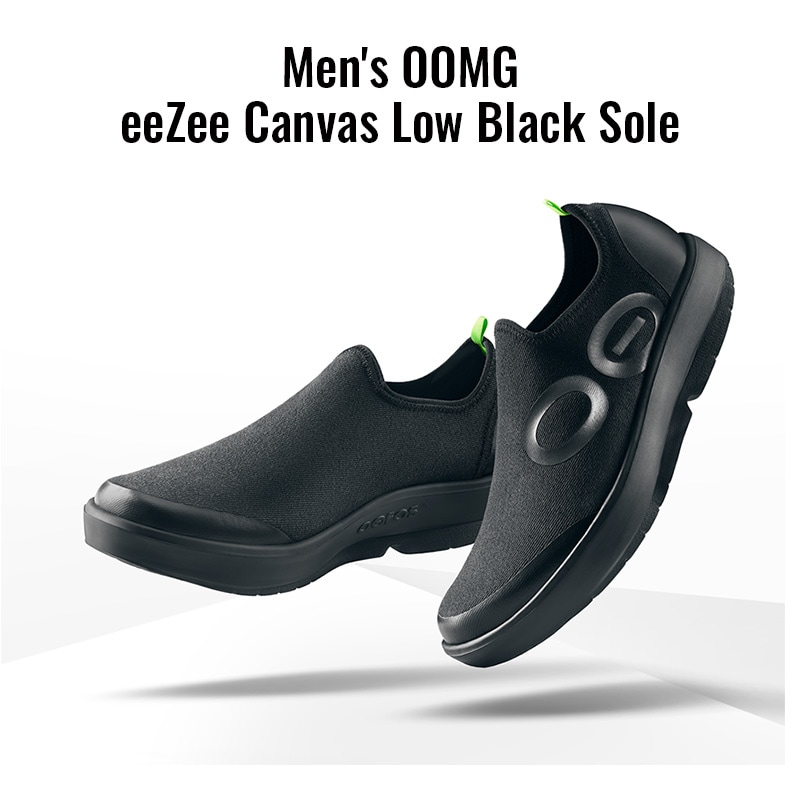 ե/OOFOS Men's OOMG eeZee Canvas Low Black Soleʥ󥺥ॸХ˥ꥫХ꡼塼