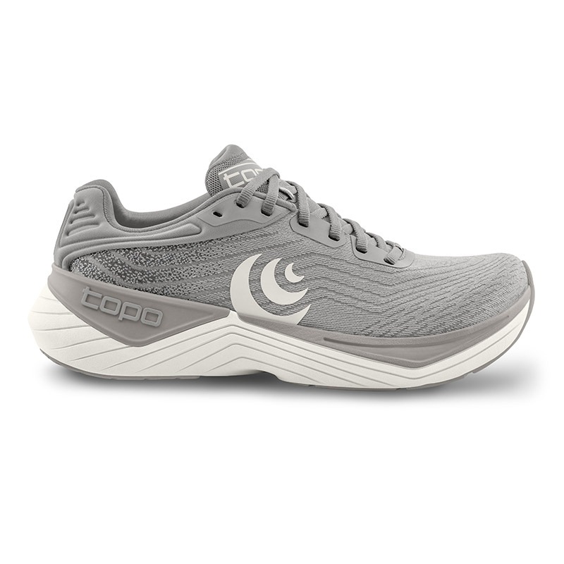 �ȥݥ�������å�/Topo Athletic ULTRAFLY 5�ʥ���ȥ�ե饤 5�˥�� ���˥󥰥��塼��