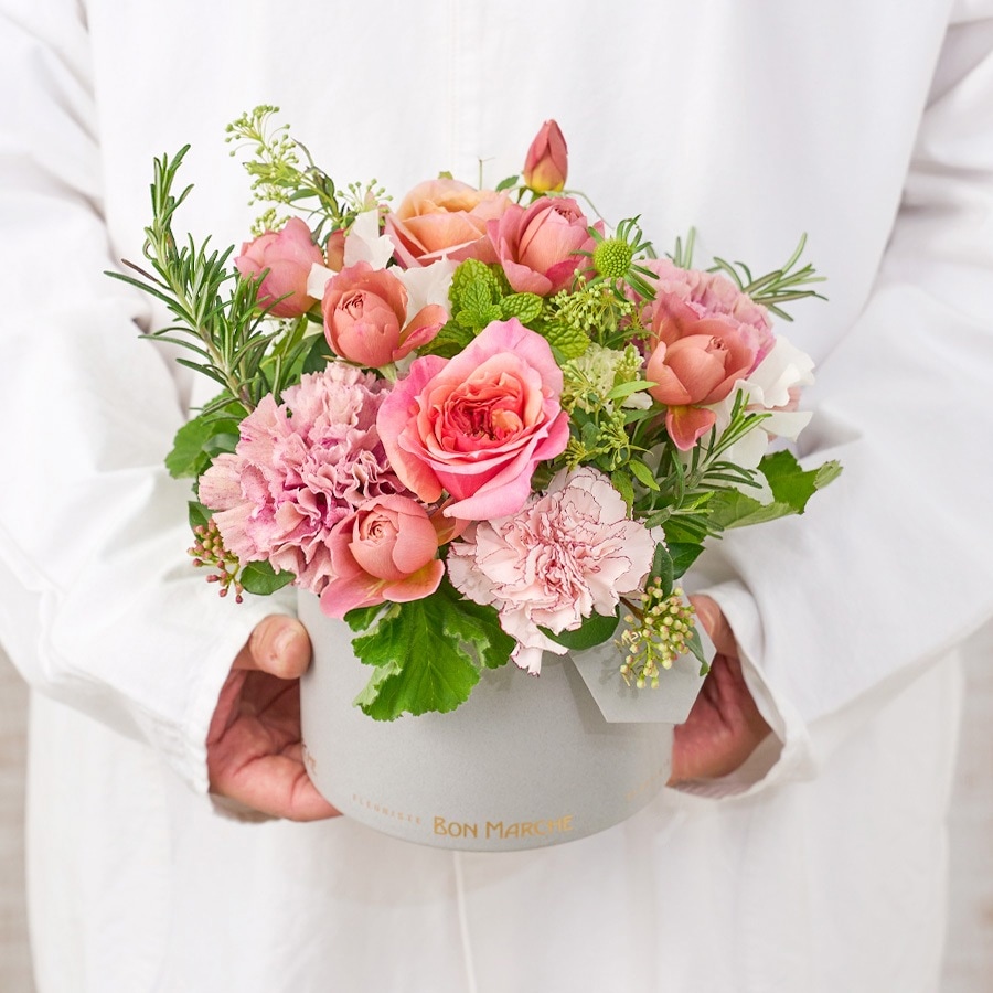 【母の日】和ばらとカーネーションのBOXアレンジメント｜M｜5/7～10お届け