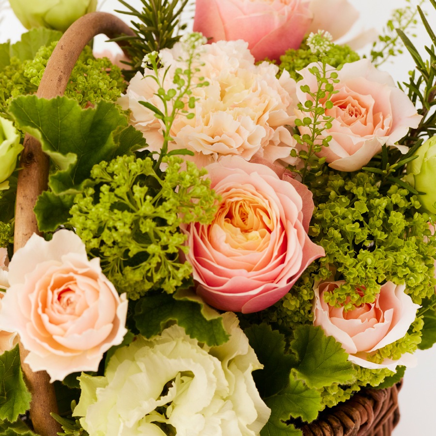 早期割 10%OFF【母の日】バラとカーネーションのナチュラルアレンジメント｜4/30～5/3お届け