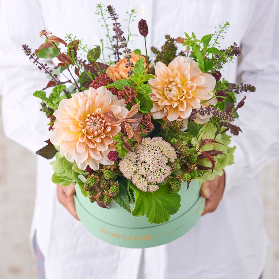 ダリアのアレンジメント｜L