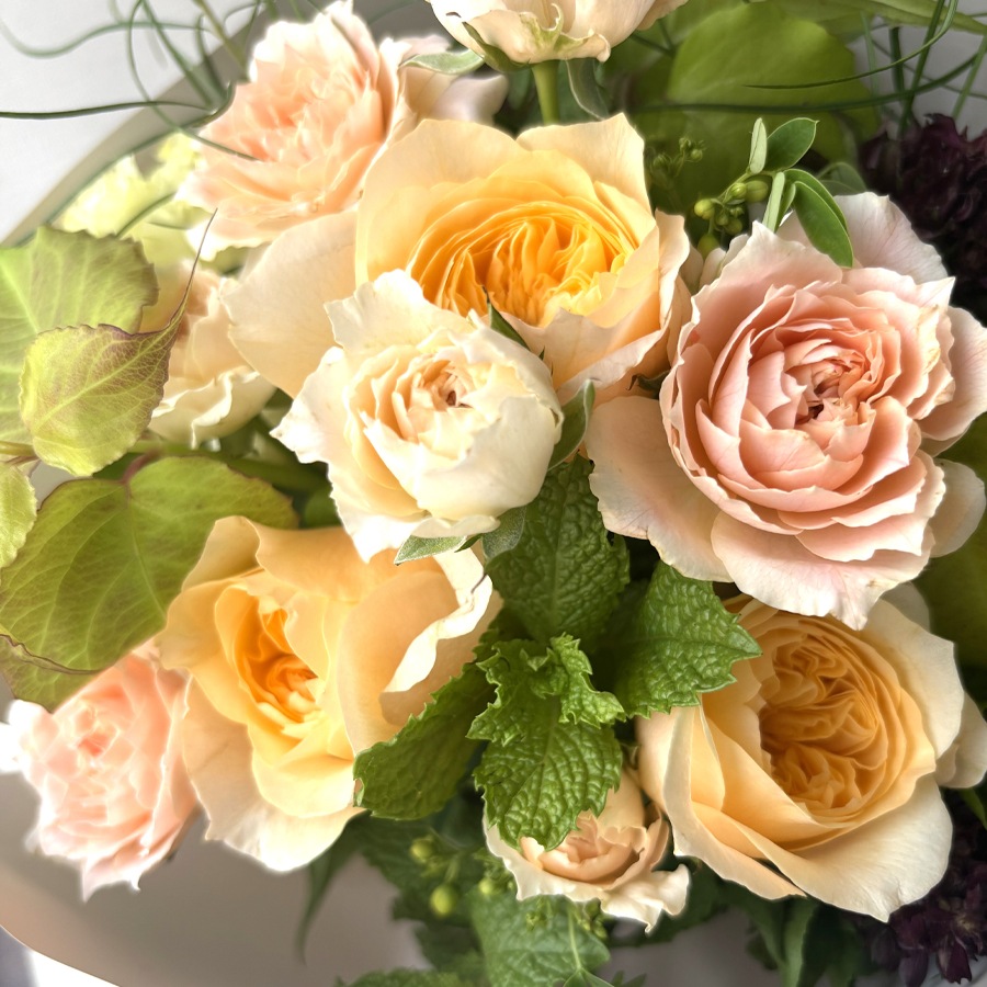 店舗受取限定｜バラと季節のお花のおまかせブーケ｜イエロー・オレンジ系