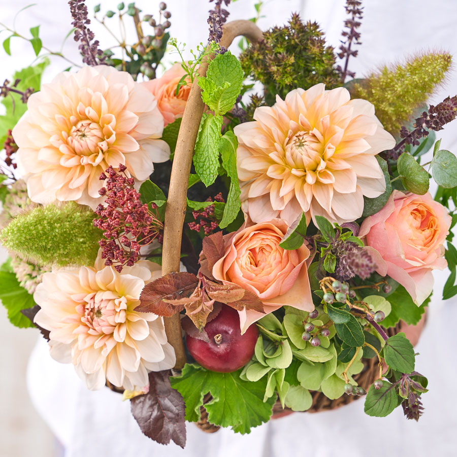 季節のバスケットアレンジメント｜L