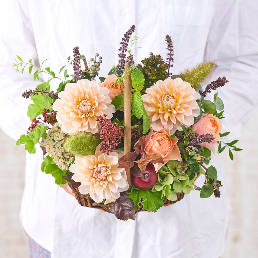 季節のバスケットアレンジメント｜L