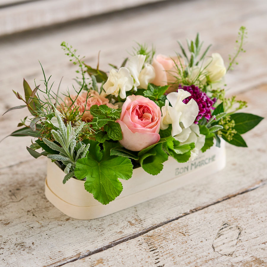 季節のバラのアレンジメント｜Pink