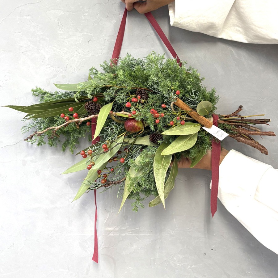 クリスマススワッグ