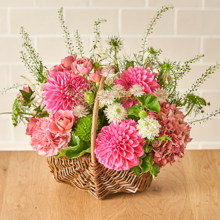 季節のバスケットアレンジメント｜LL