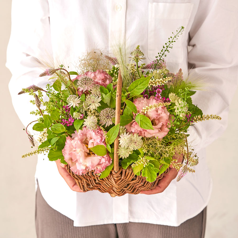 季節のバスケットアレンジメント｜M