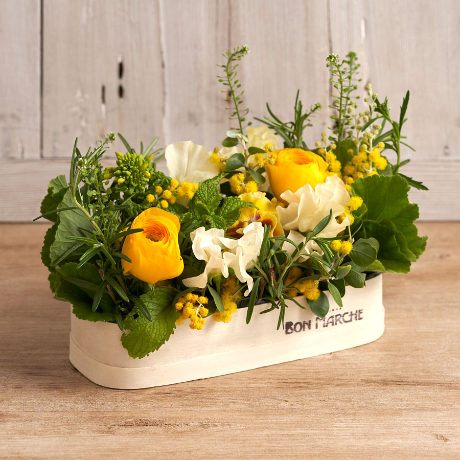 季節のアレンジメント｜ラナンキュラス