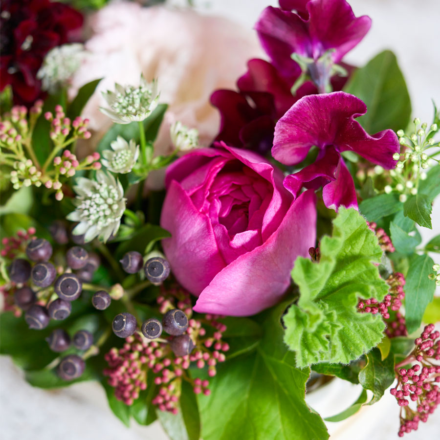 季節のアレンジメント｜フレグランスローズ