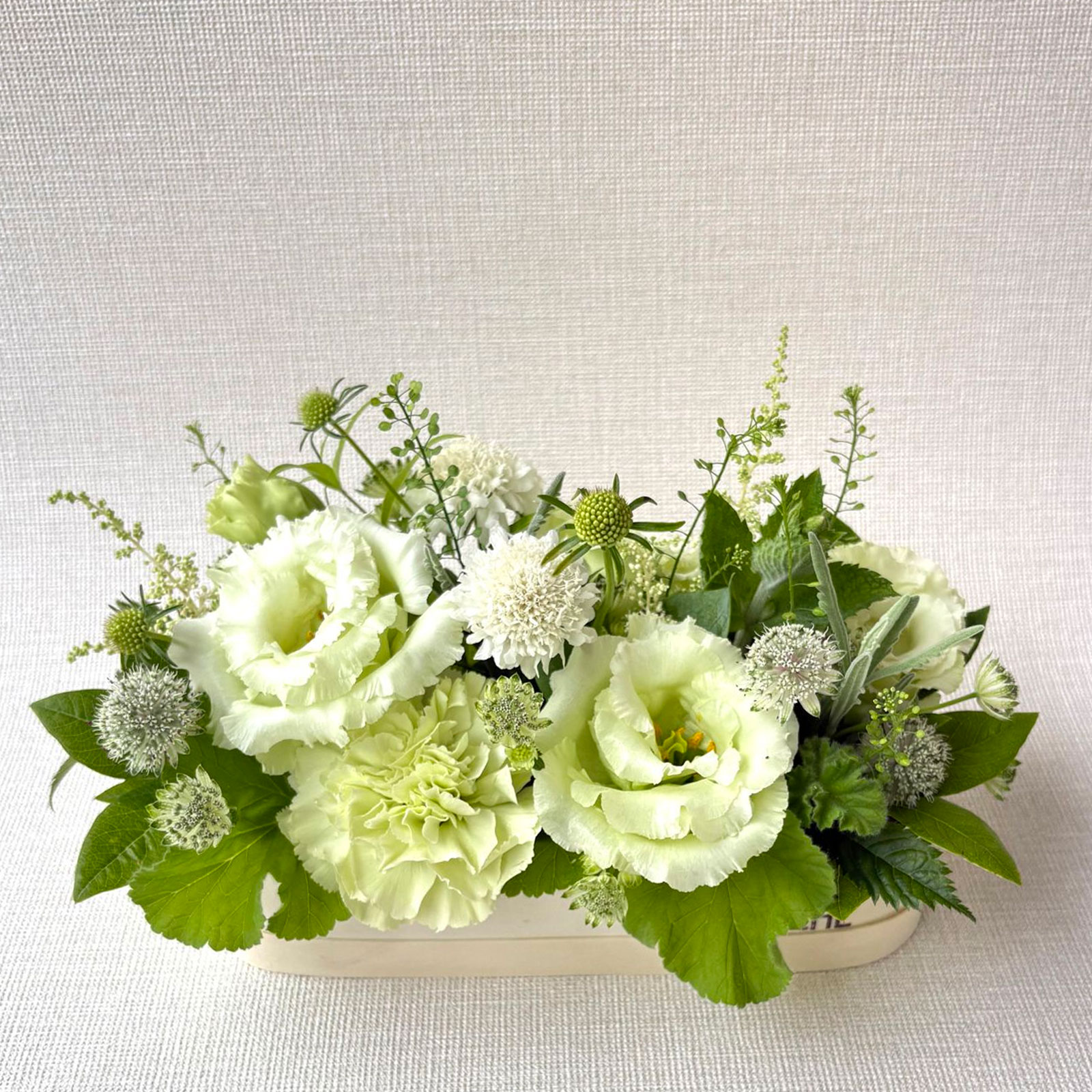リシアンサスのアレンジメント｜White＆Green