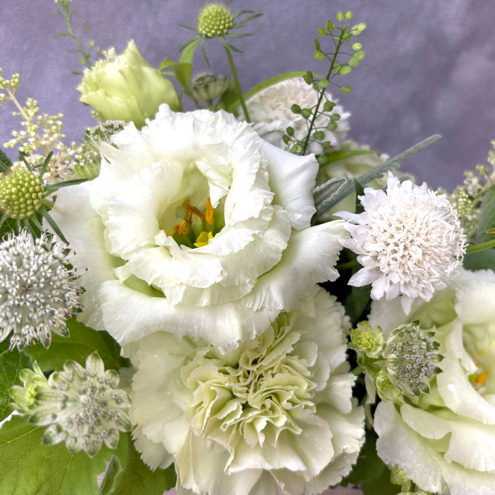 リシアンサスのアレンジメント｜White＆Green